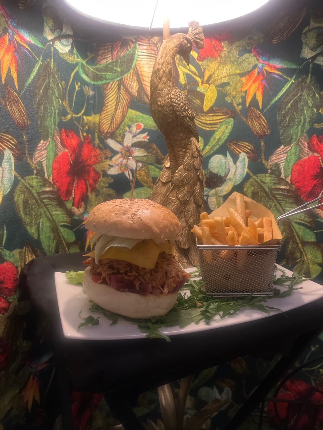 PULLED PORK (Con contorno di patatine fritte)